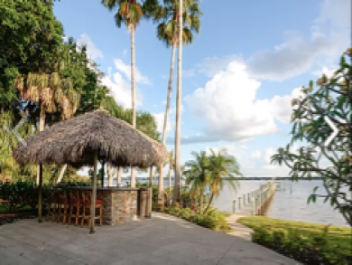 Palmetto Vacation Rental Home Five Bedrooms
